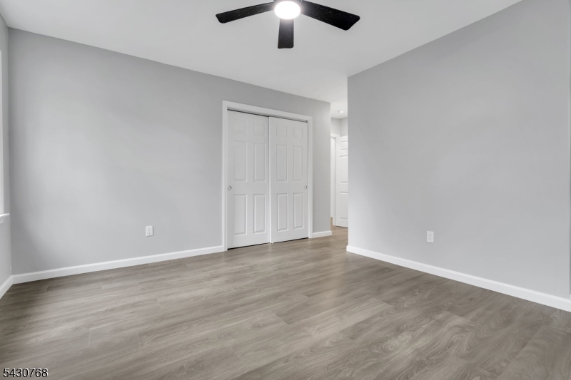 385 Maxim Dr Property Photo 18