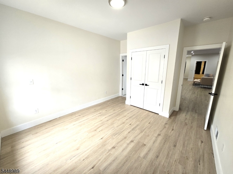 13 Edwin Pl Property Photo 8