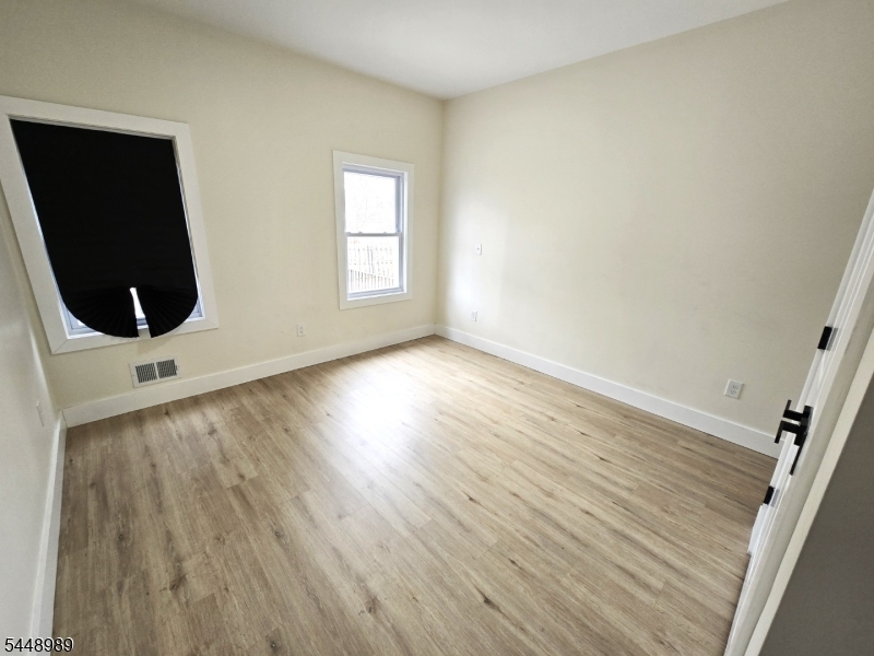 13 Edwin Pl Property Photo 9