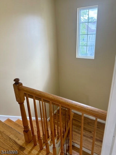 1073 Bond St Property Photo 13
