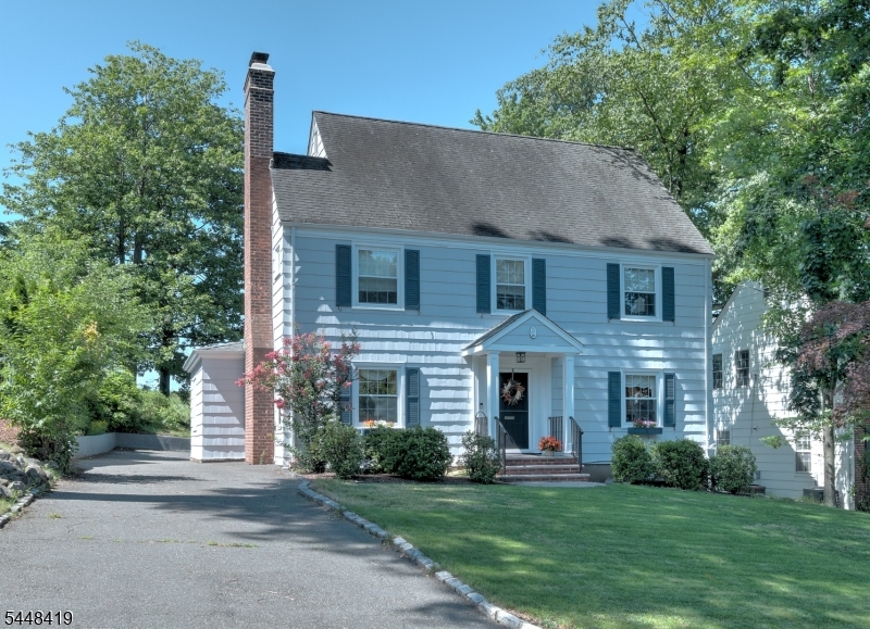5 Birdseye Gln Property Photo 2