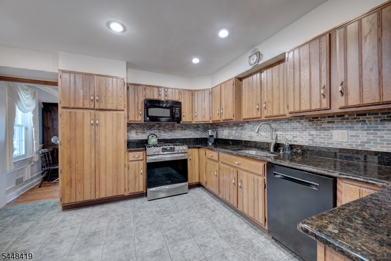 5 Birdseye Gln Property Photo 11
