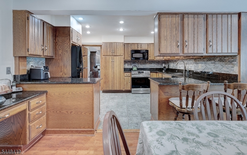 5 Birdseye Gln Property Photo 13