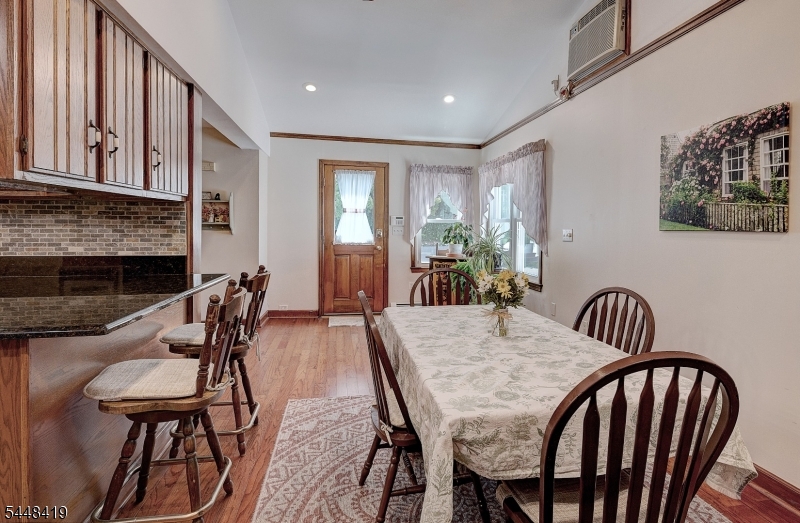 5 Birdseye Gln Property Photo 14