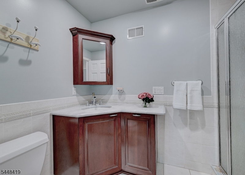 5 Birdseye Gln Property Photo 26