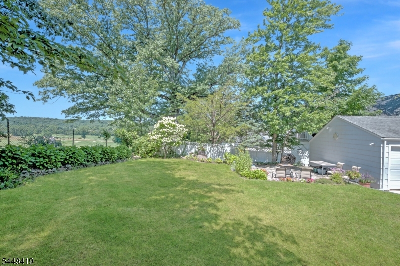 5 Birdseye Gln Property Photo 36