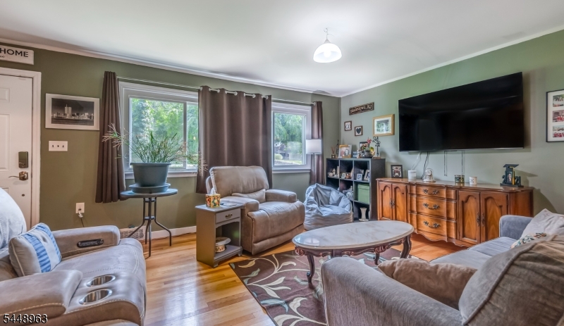 427 Mount Hermon Rd Property Photo 4
