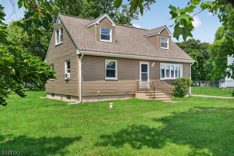 70 Hillview Ave Property Photo 25