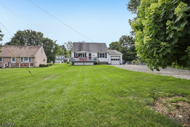 8 Windsor Rd Property Photo 4
