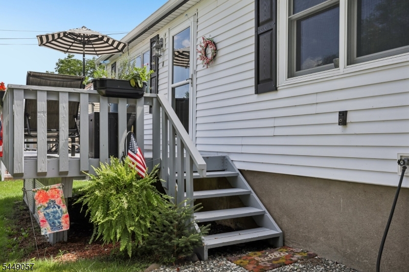 8 Windsor Rd Property Photo 5