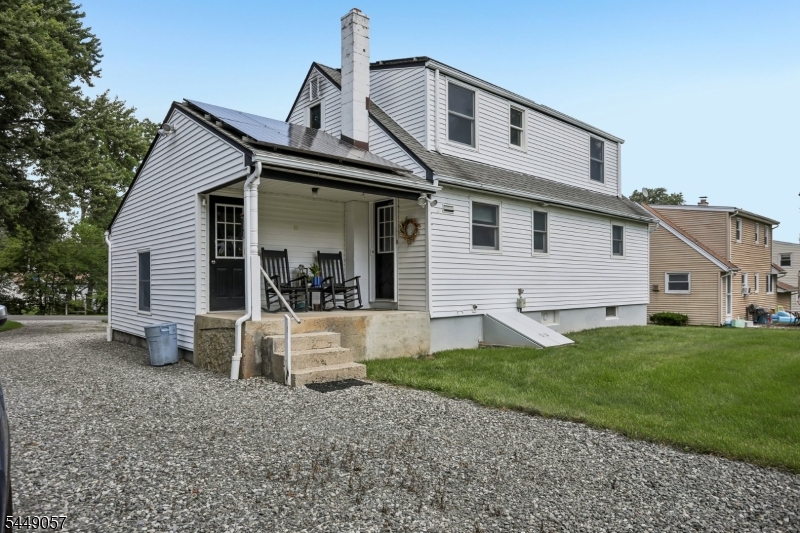 8 Windsor Rd Property Photo 29