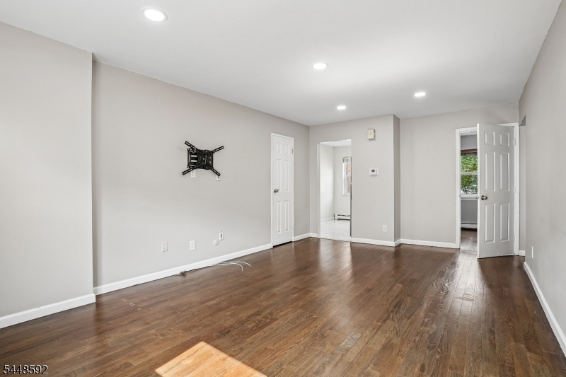 725 Joralemon St 127 Property Photo 16