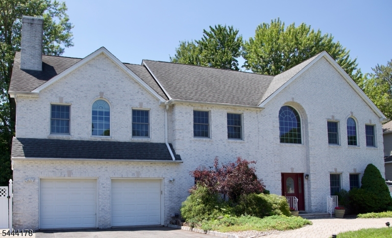 43 Cleveland Ave Property Photo 1