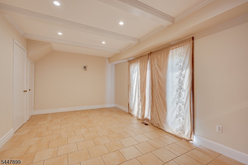 20 Tamarack Rd Property Photo 12