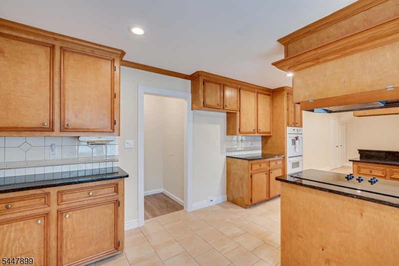 20 Tamarack Rd Property Photo 17