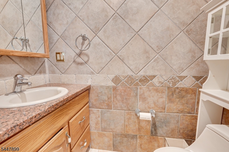 20 Tamarack Rd Property Photo 24