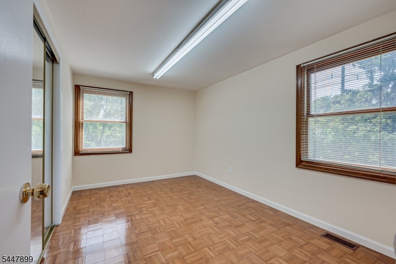20 Tamarack Rd Property Photo 35