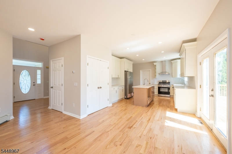 25 Park Pl Property Photo 15
