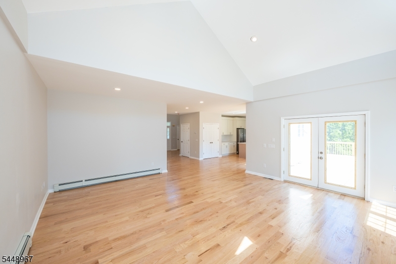 25 Park Pl Property Photo 19