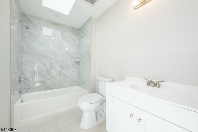 25 Park Pl Property Photo 20