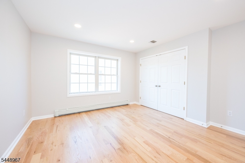 25 Park Pl Property Photo 22