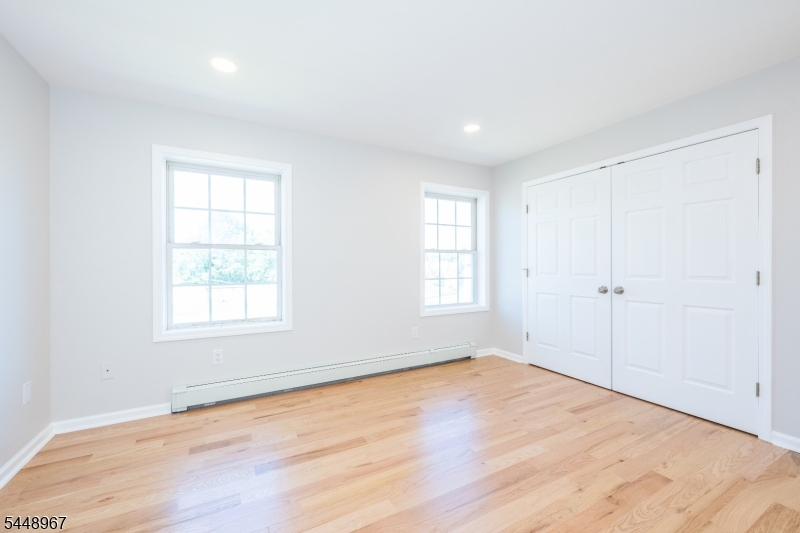 25 Park Pl Property Photo 24