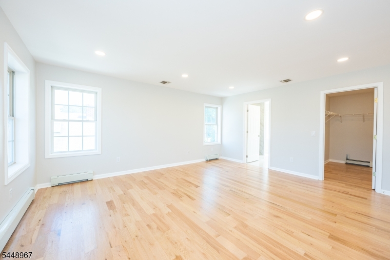 25 Park Pl Property Photo 28