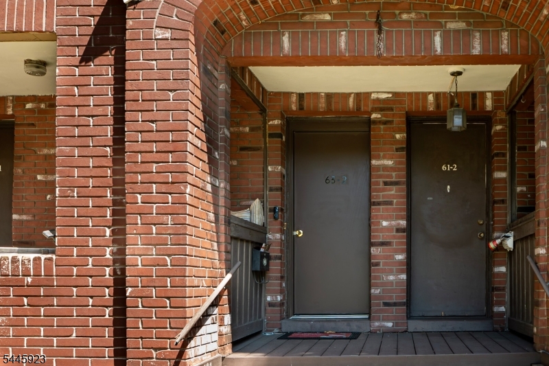63 Bloomfield Ave-Apt 2 2 Property Photo 1