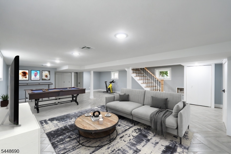 9 Hugenot St Property Photo 15