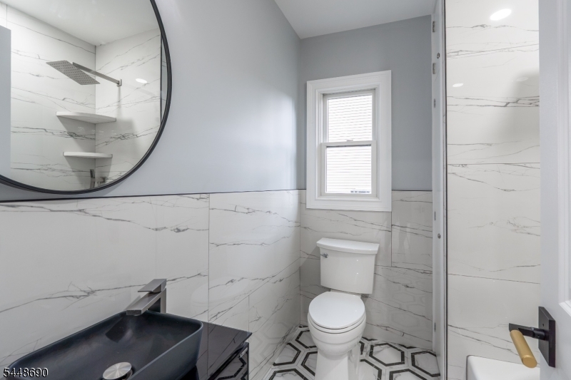 9 Hugenot St Property Photo 16