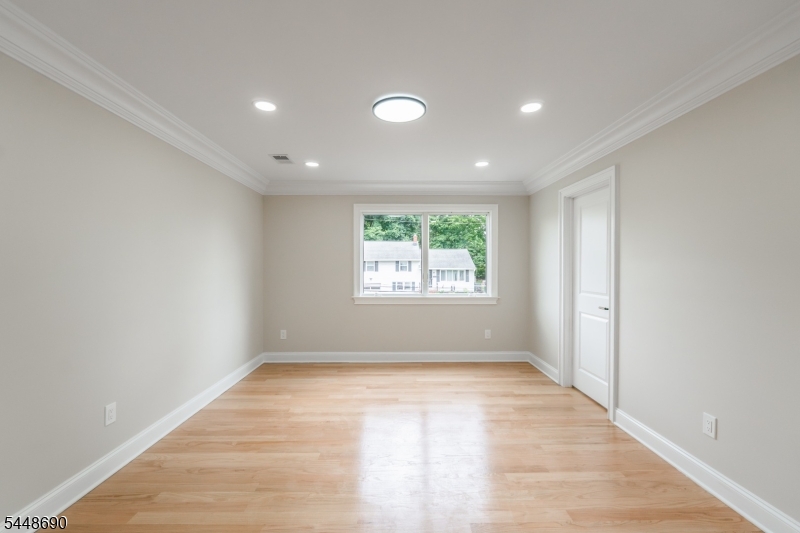 9 Hugenot St Property Photo 18