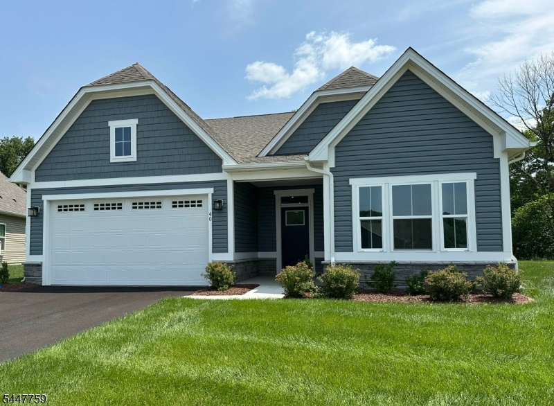 40 Thomas Knoll Blvd Property Photo 2