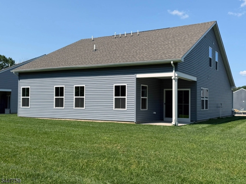 40 Thomas Knoll Blvd Property Photo 4