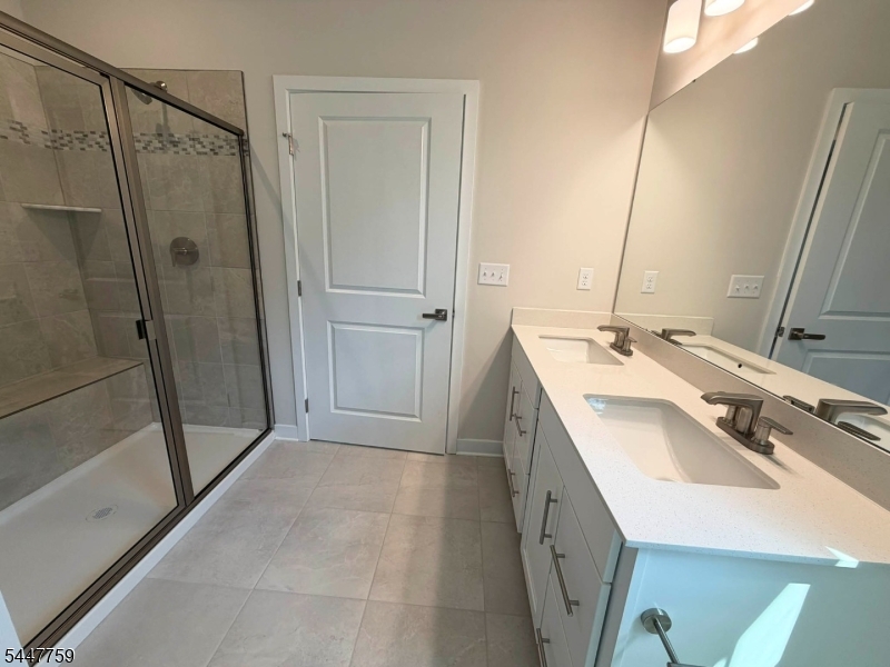 40 Thomas Knoll Blvd Property Photo 12