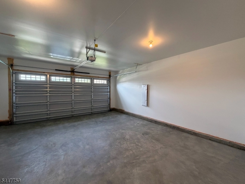 40 Thomas Knoll Blvd Property Photo 23