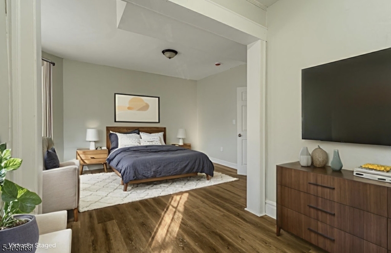 92 Florence Ave Property Photo 13
