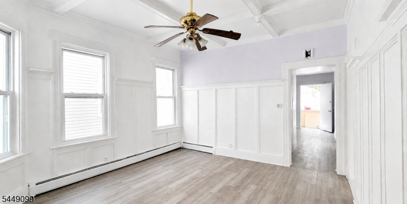 78 Van Buren St Property Photo 9