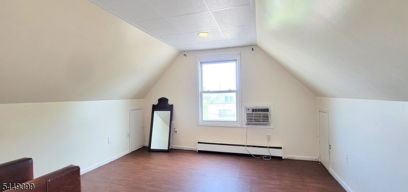 78 Van Buren St Property Photo 21