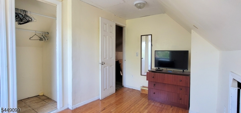 78 Van Buren St Property Photo 24