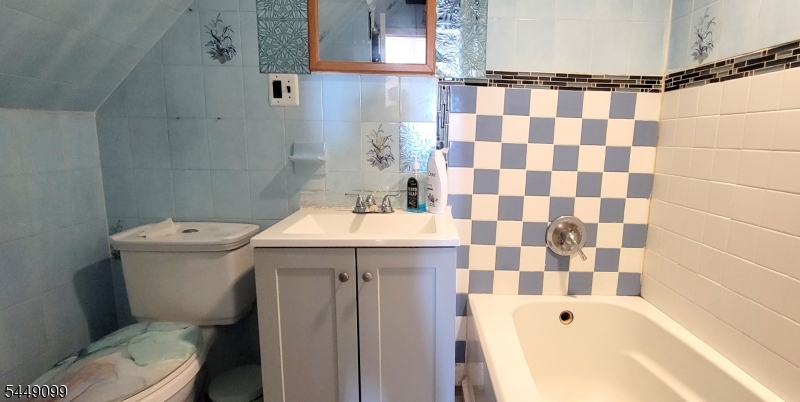 78 Van Buren St Property Photo 25