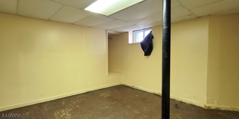 78 Van Buren St Property Photo 31
