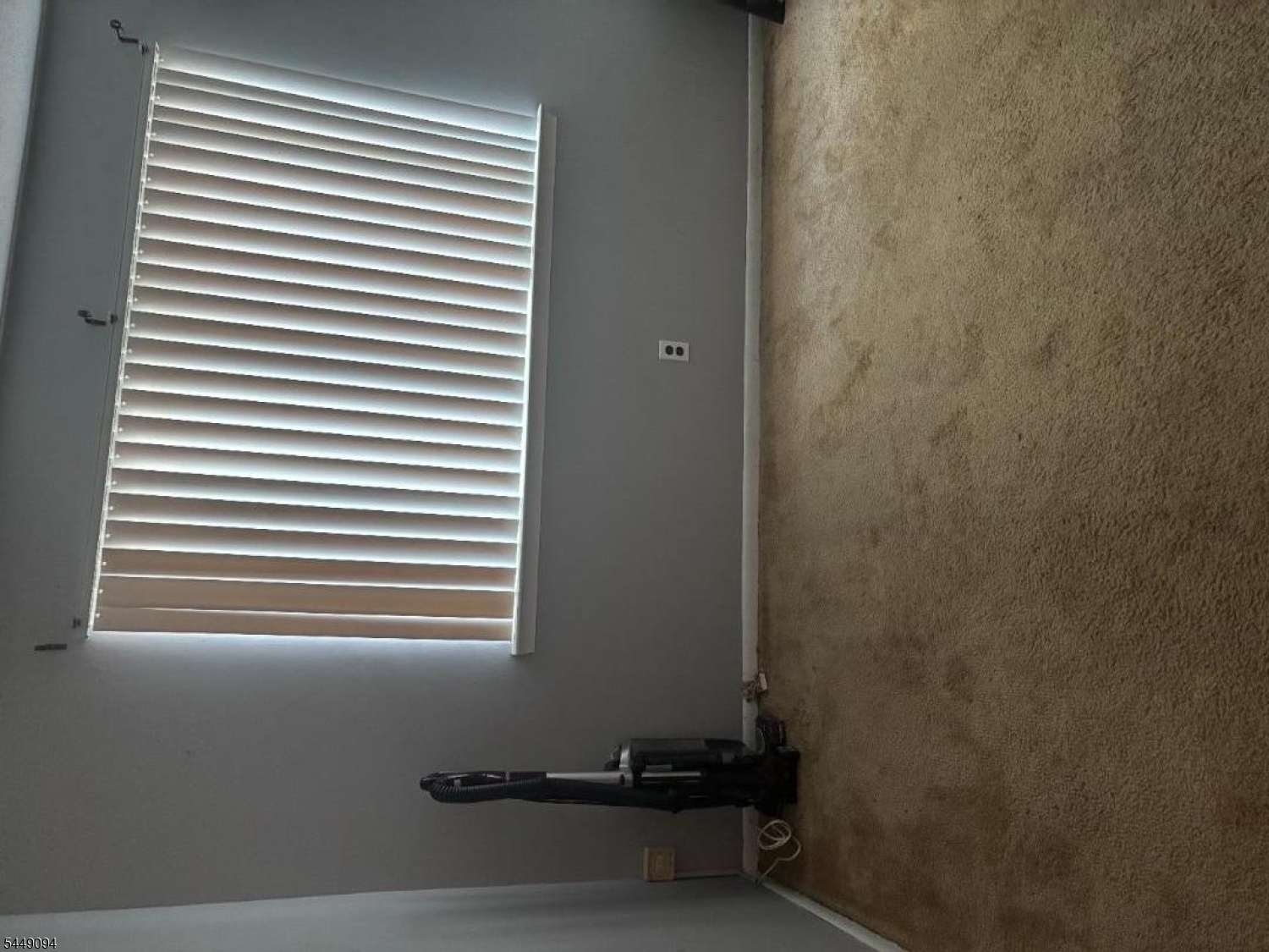 1 Arrowwood Lane Property Photo 6