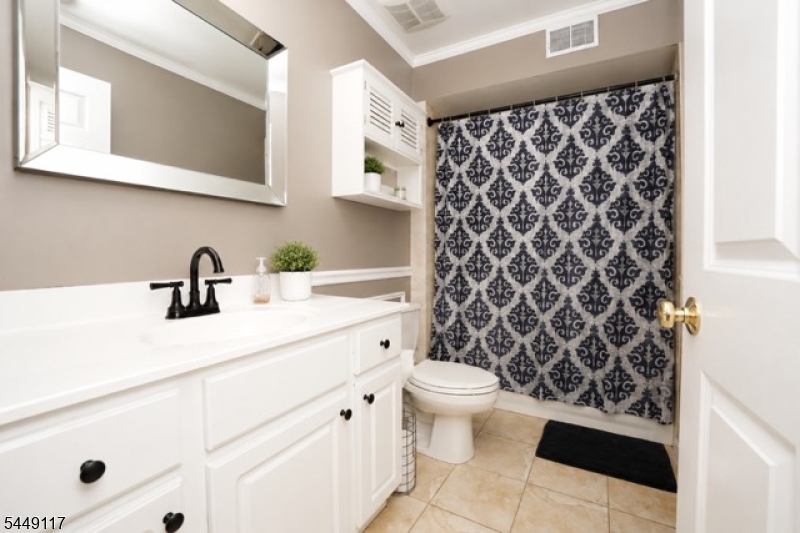 20 Mountain Ave 4 Property Photo 4