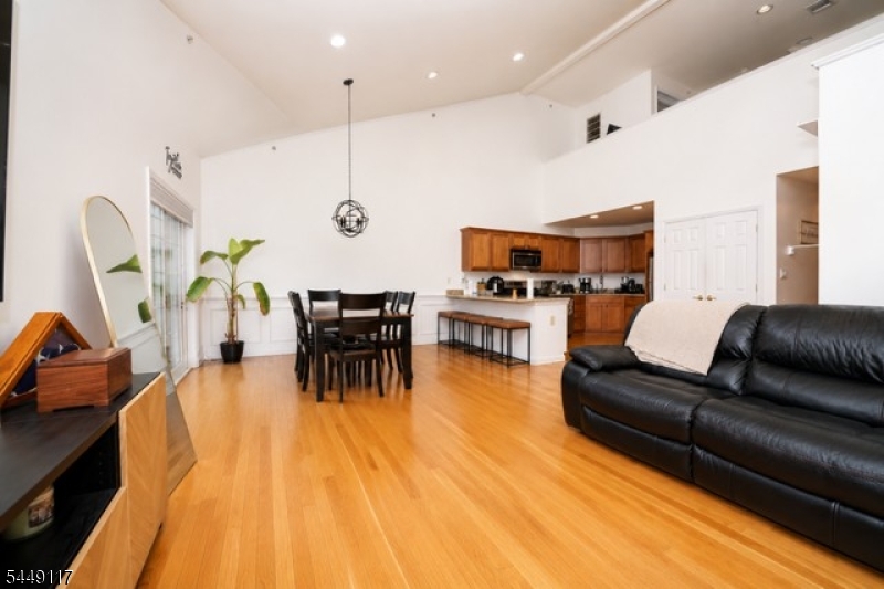 20 Mountain Ave 4 Property Photo 11