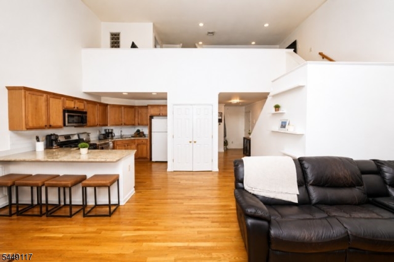 20 Mountain Ave 4 Property Photo 17