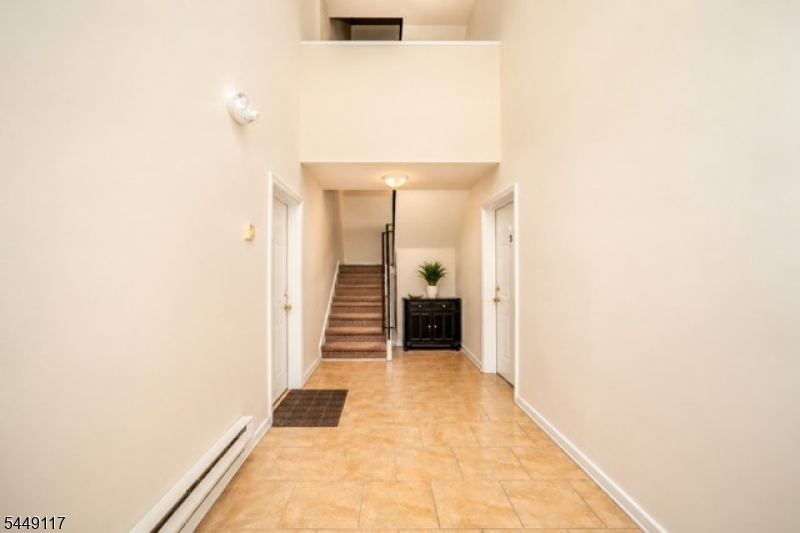 20 Mountain Ave 4 Property Photo 18