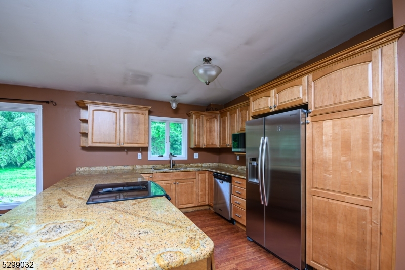 35 Glenwood Dr Property Photo 15