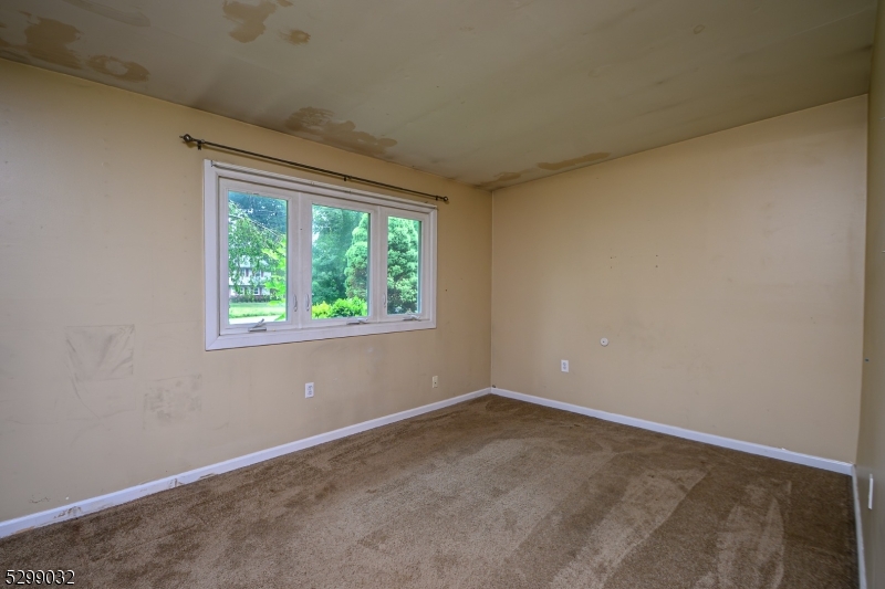 35 Glenwood Dr Property Photo 28