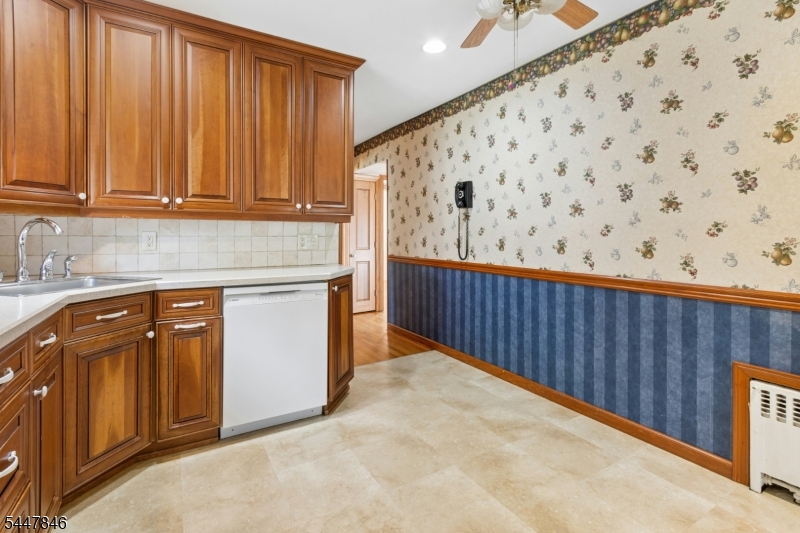 58 Furber Ave Property Photo 10