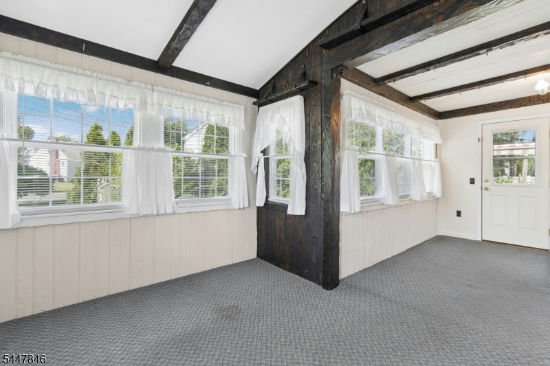 58 Furber Ave Property Photo 12